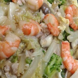 ボリューム満点☆野菜でかさ増し☆海老と野菜の中華丼